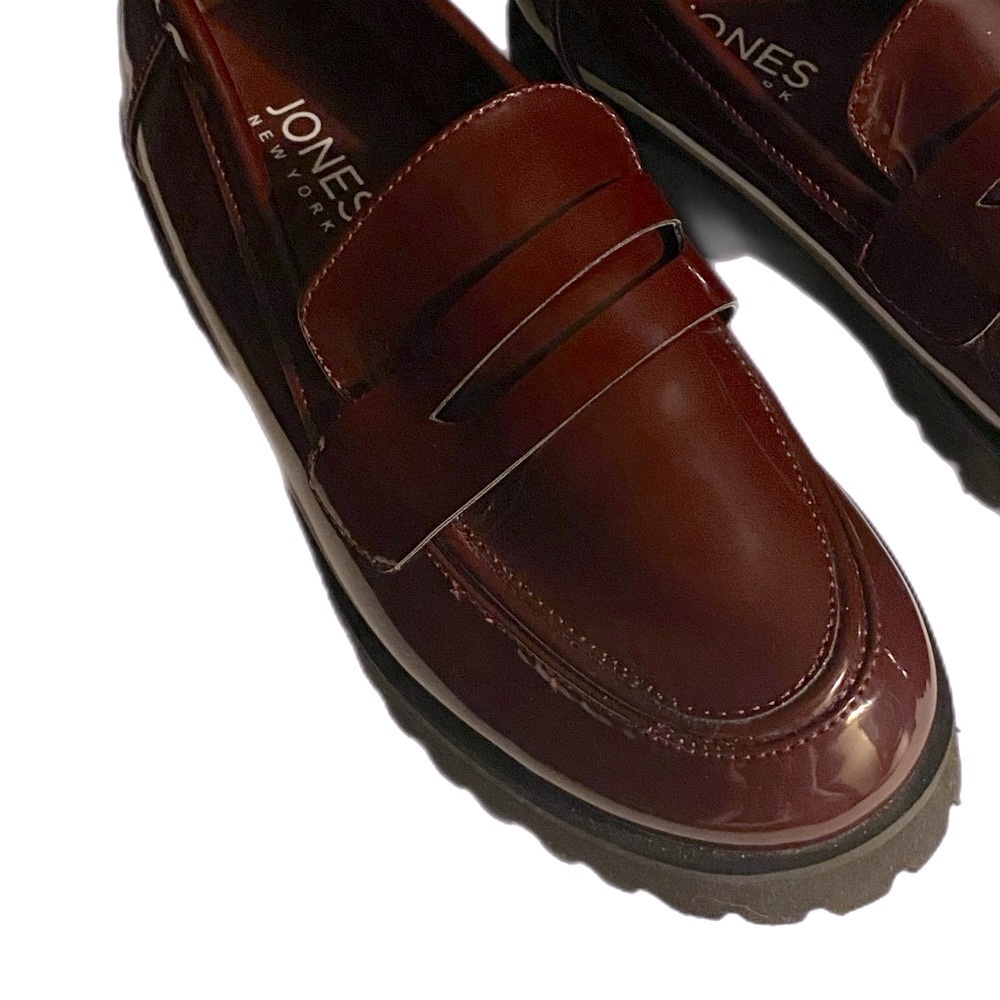 Jones New York Penny Loafer, Prizey, Faux Patent Leather,Wine, Sz 6.5, preppy - Picture 2 of 13